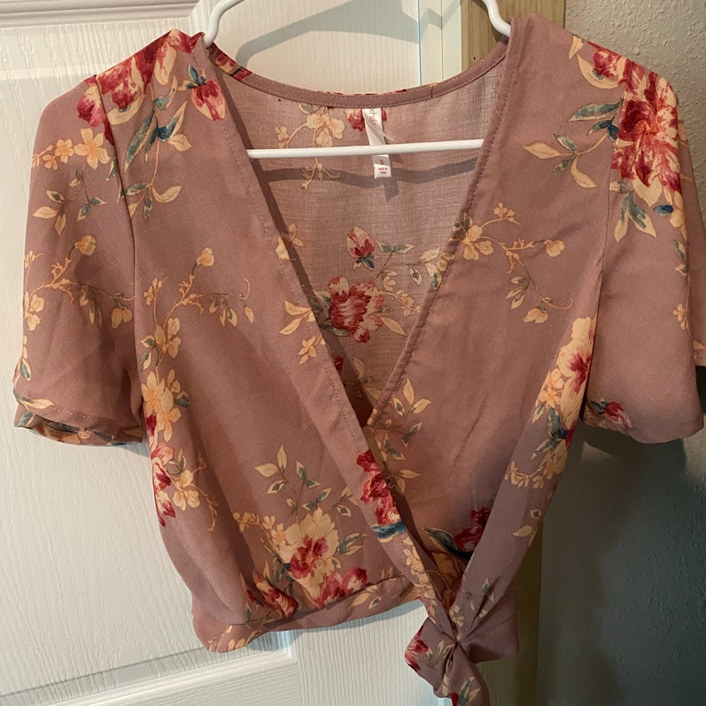 Women’s Cropped Tie Top